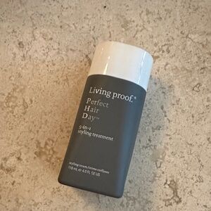 Living Proof Perfect Hair Day 5-in-1 Styling Treatment - new